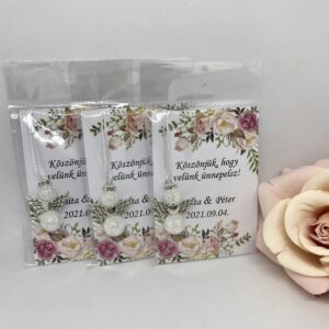 Köszönőajándék ásvány angyal roppantott hegyikristályból - virágos kártyával