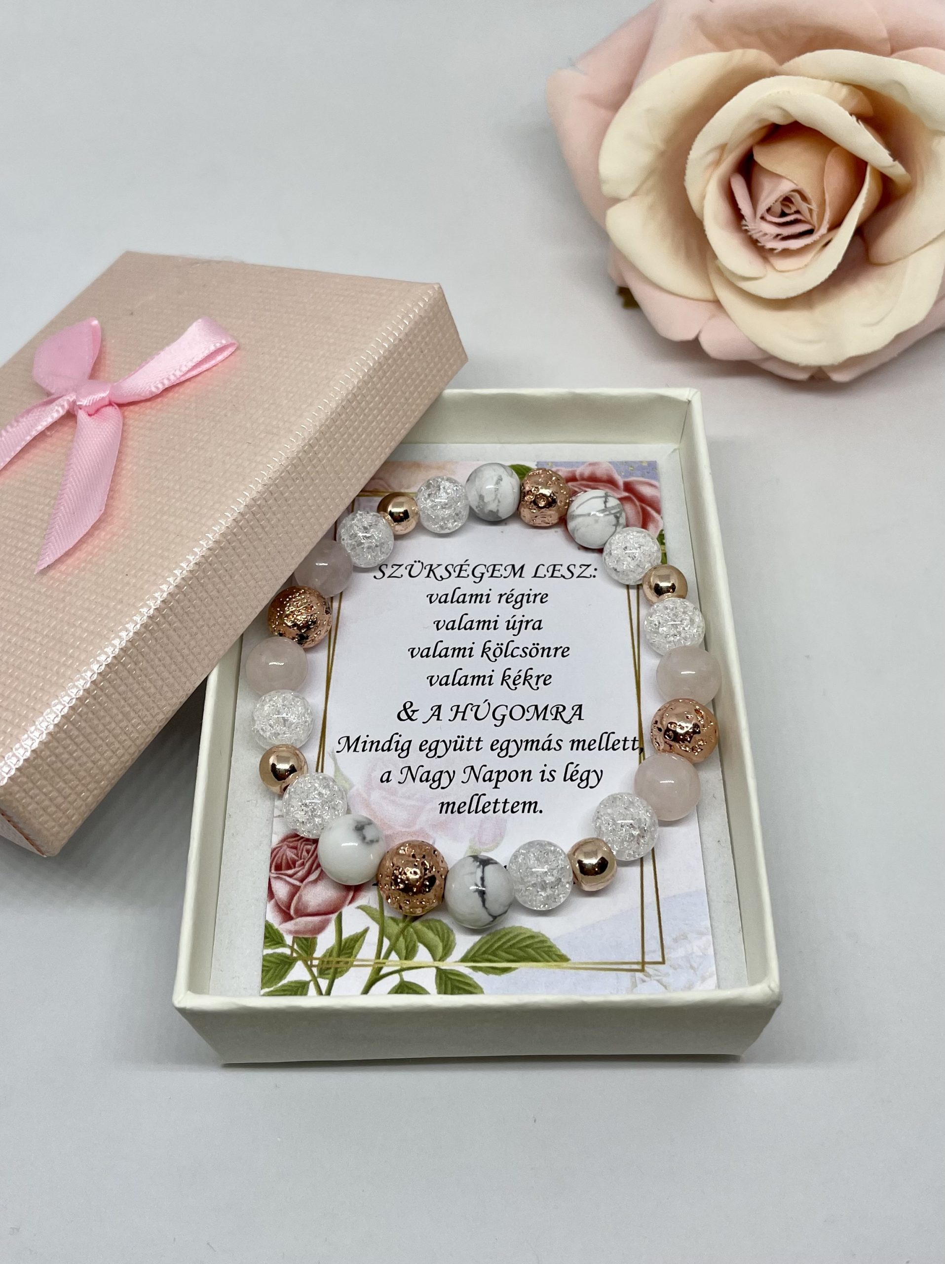 Howlite, lávakő, hegyikristály, hematit, rózsakvarc tanúfelkérő karkötő