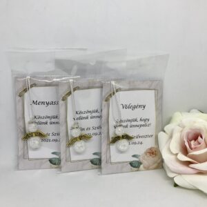 Köszönőajándék hegyikristályból, arany szárnnyal - barack kártyával