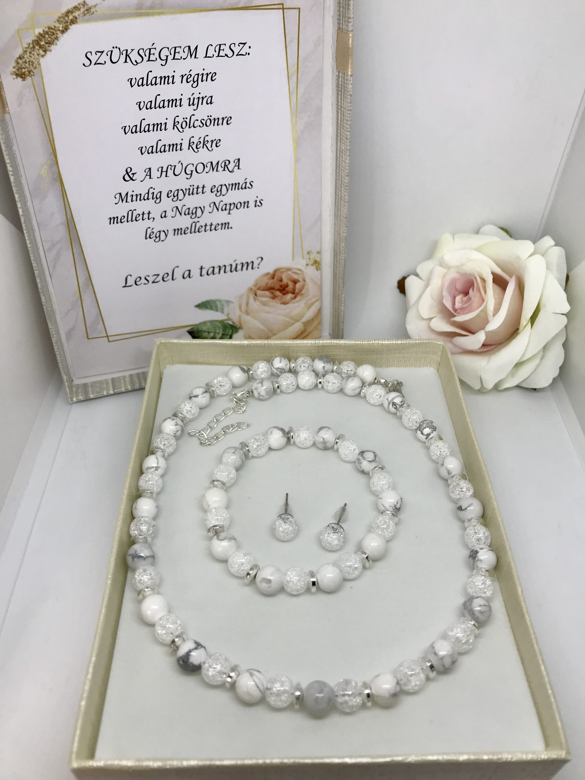 White tanúfelkérő ékszer szett