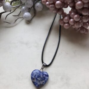 Szodalit szív medálos nyaklánc