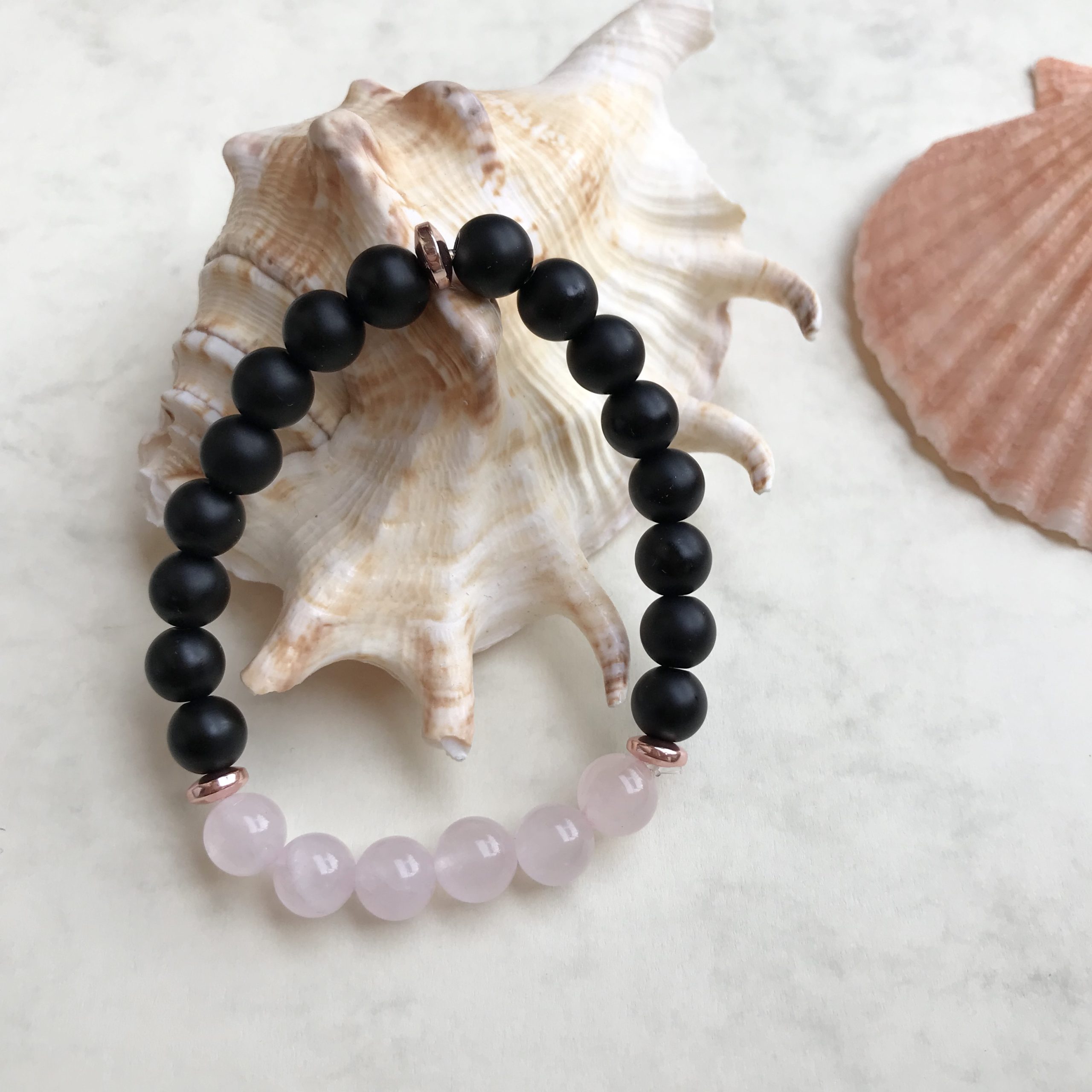 Pink-black szépség karkötő