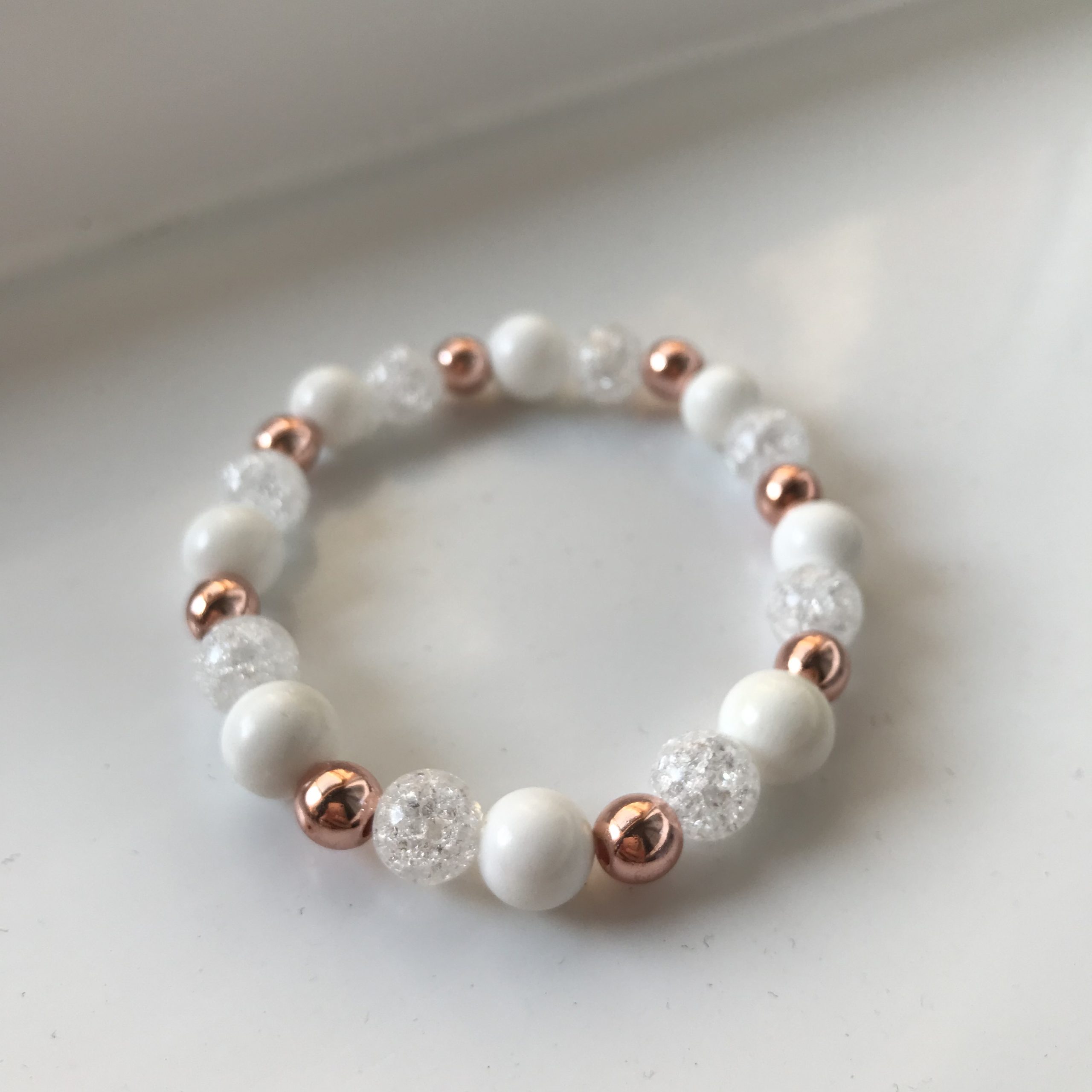 White-rose gold karkötő